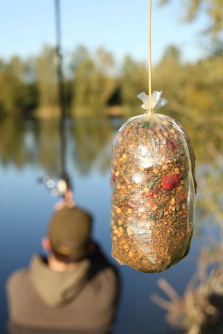 Adrian’s carp-ready PVA solid bags (X6) + Goo( Carp attractive liquid) - Leader system